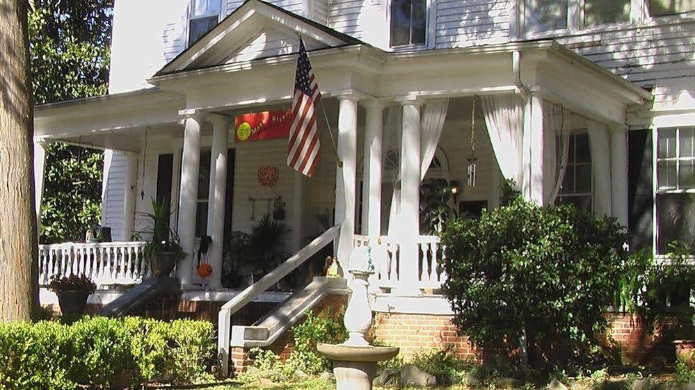 Inn Upon Moon River Plantation Chester Екстериор снимка